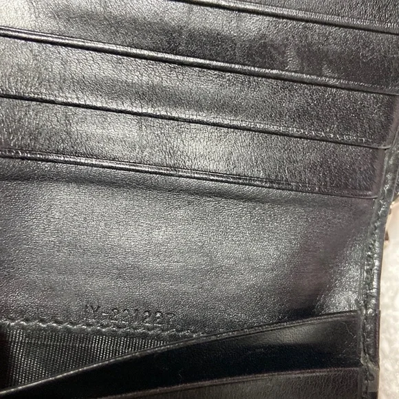 Salvatore Ferragamo EUC Wallet Gancini Logo - Picture 5 of 17